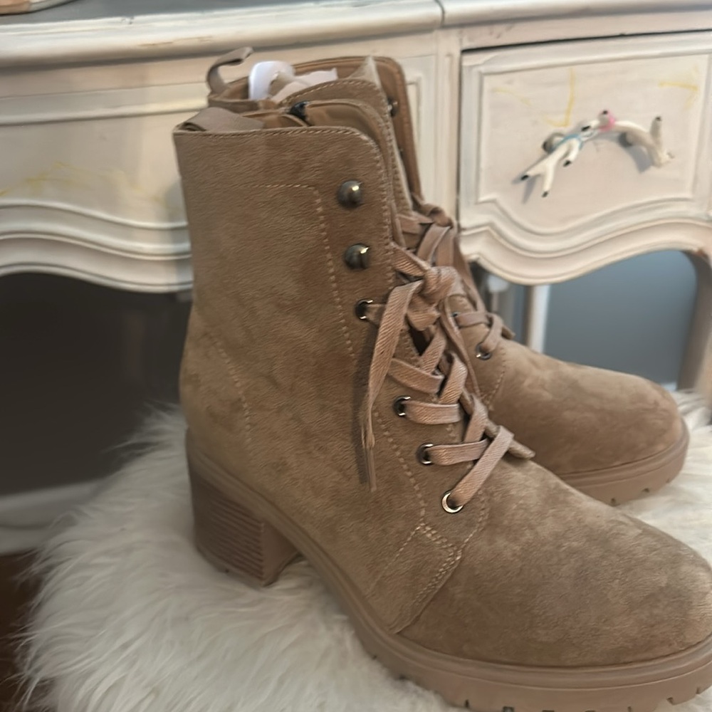 New Target Fall booties - Picture 3 of 8